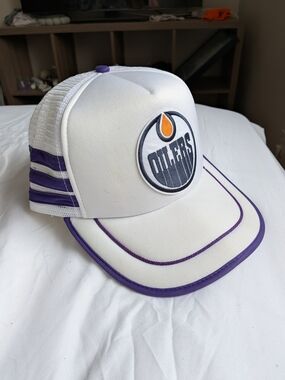 Edmonton Oilers Vintage White & Purple Mesh Trucker Hat Custom Deadstock